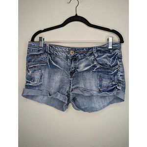 Bongo Medium Wash Stitch Detail Mid-Rise Denim Shorts Size 13